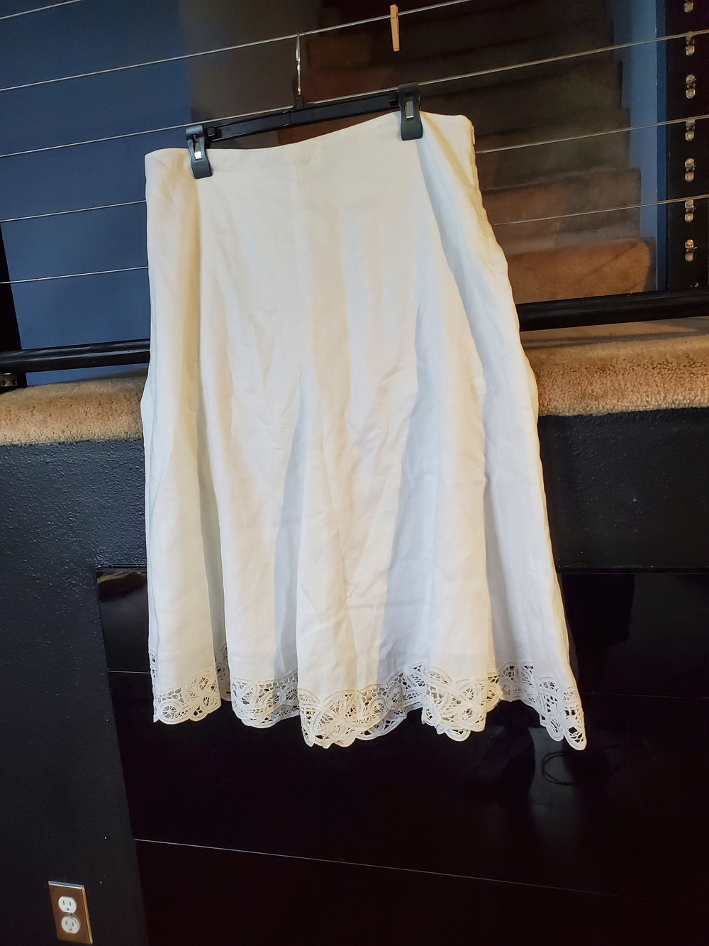 Banana Republic White A-Line Eyelet Hem Skirt